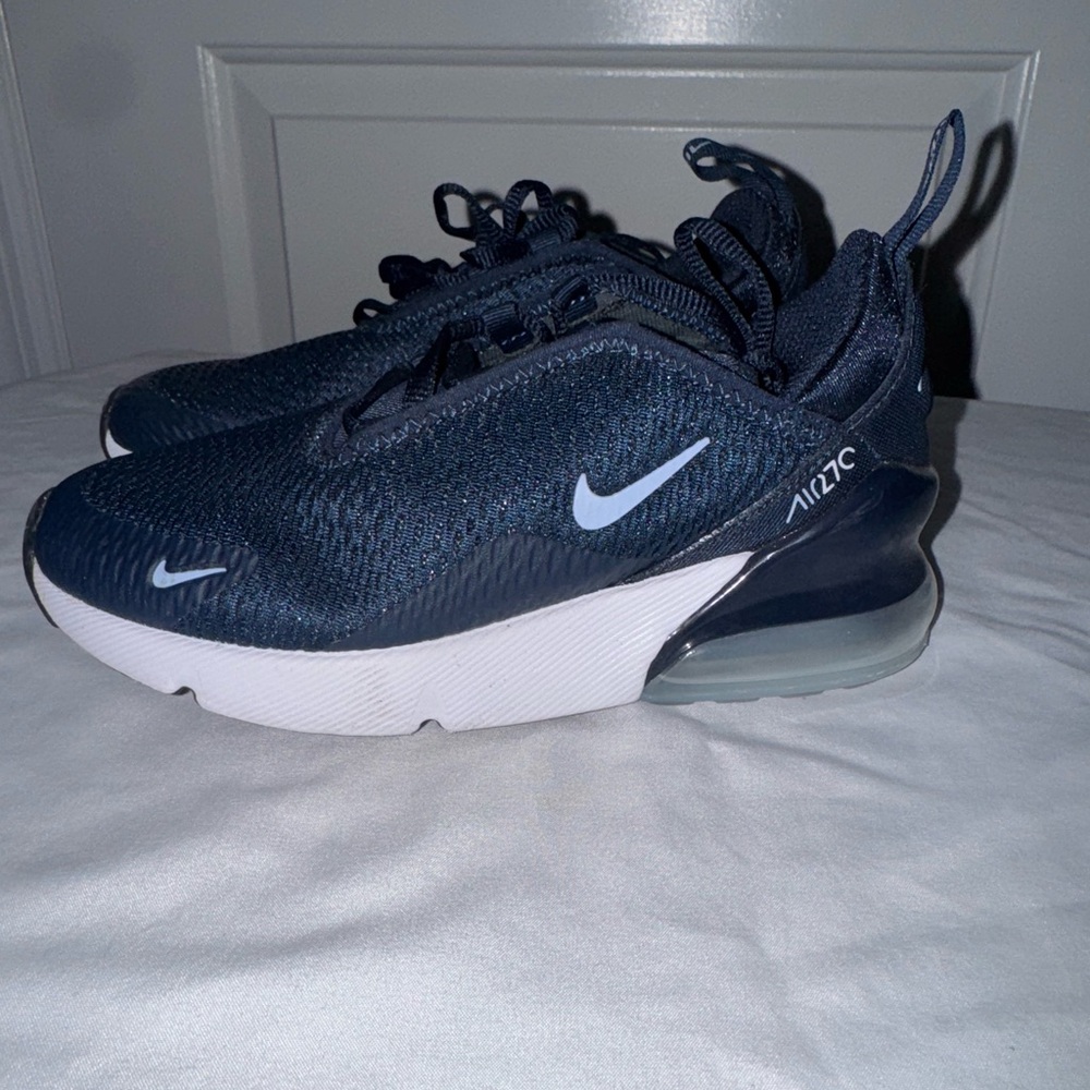 Nike Air Max 270 Midnight Blue Sneakers